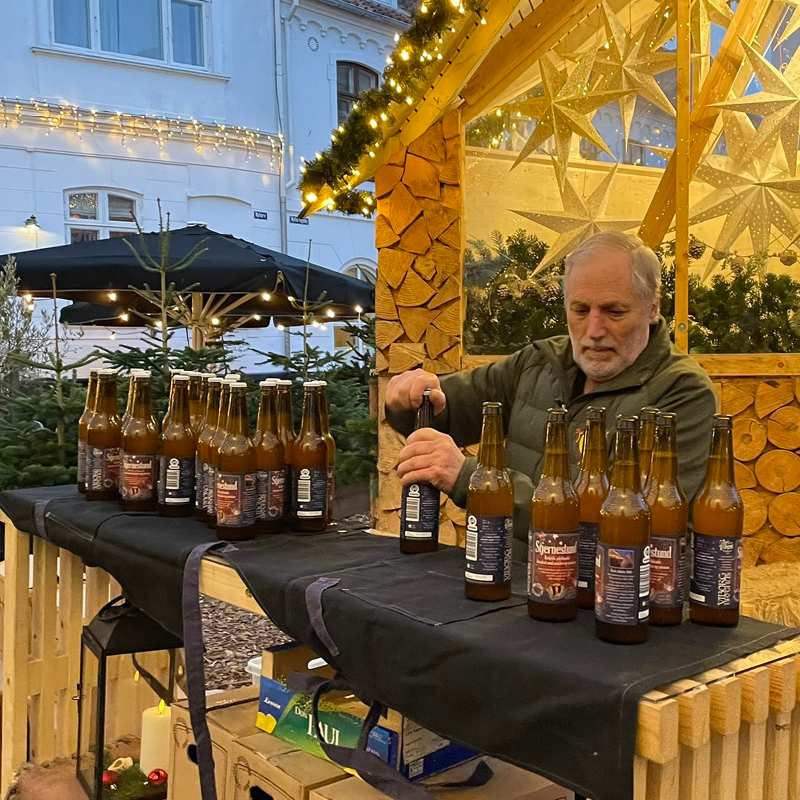 Juleølsmagning under skylineren på Nytorv 12. december 2025